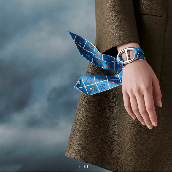 Palladium Hermès Chaine D'Ancre scarf ring. Includes box. - Picture 7 of 9